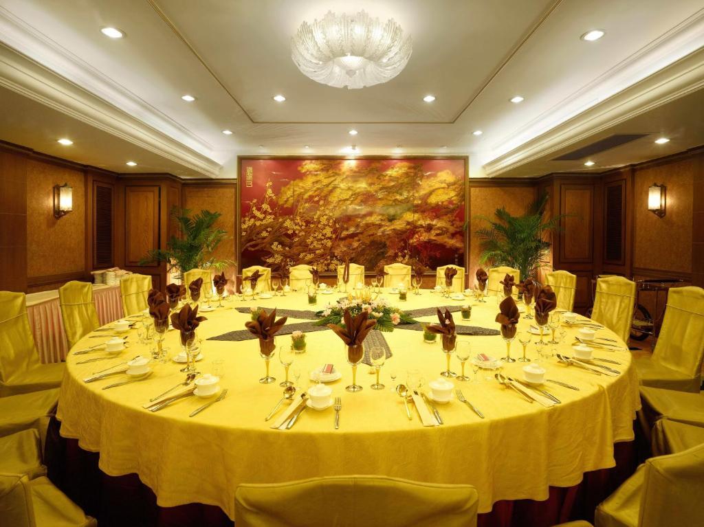 Отель Grand Trustel Mandarin Garden Нанкин Экстерьер фото